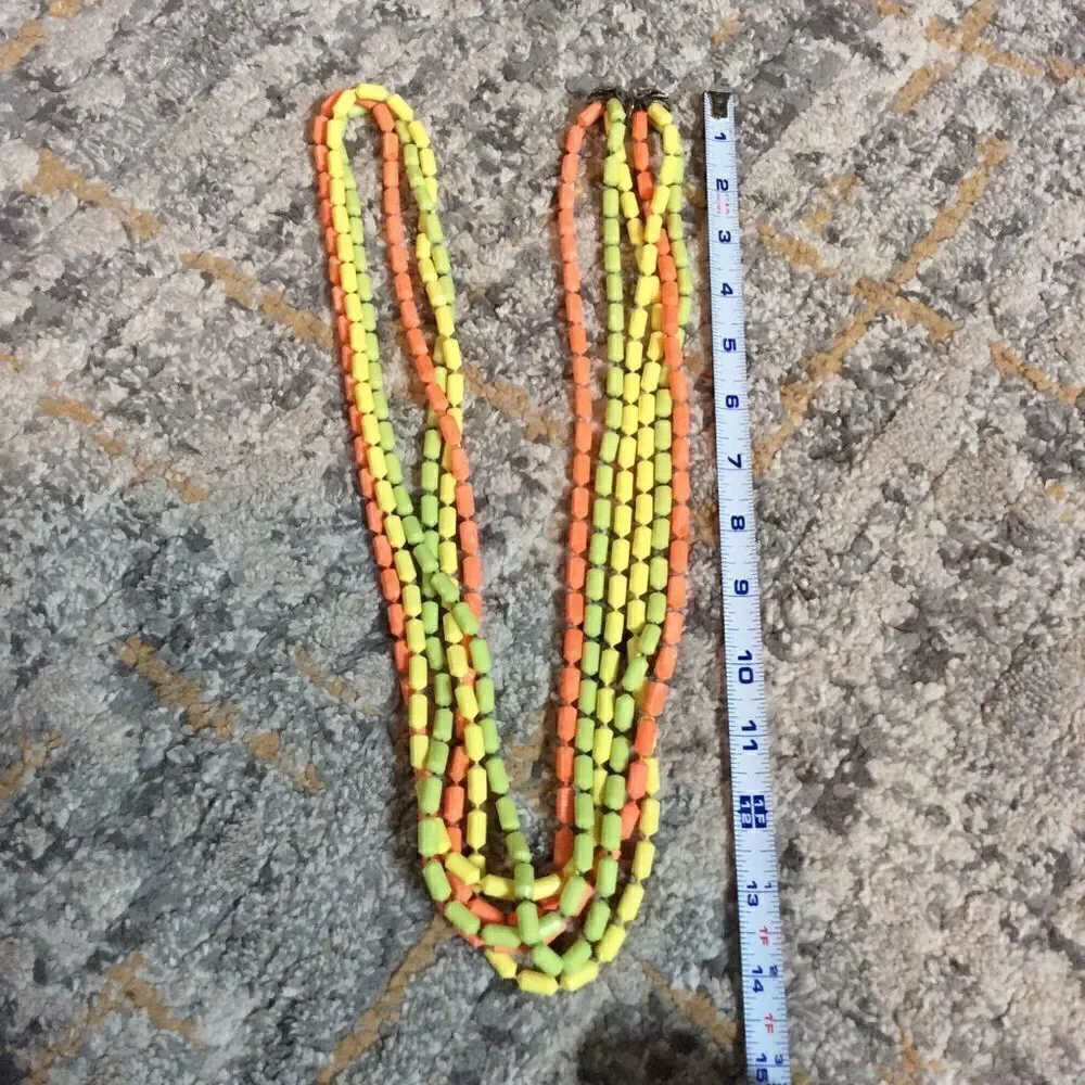 VINTAGE 3 STRAND NEON BEAD NECKLACE! EUC!